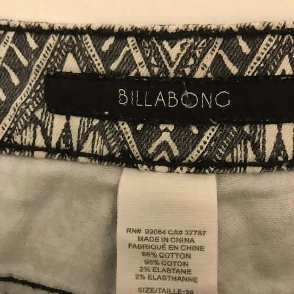 Billabong Denim Jean Cutoff Shorts Laneway Aztec Tribal Distressed Fringe Sz 26 - Picture 5 of 6